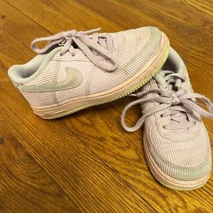 KITH Force 1 girls sneaker